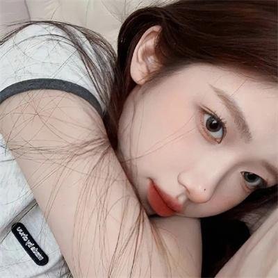脱口秀演员被曝假唱穿帮，一个月发布会舞台画面流出